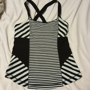 Lululemon workout top